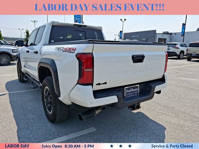 Used 2024 Toyota Tacoma TRD Off-Road w/ TRD Off Road Upgrade Package AWD/4WD image 8