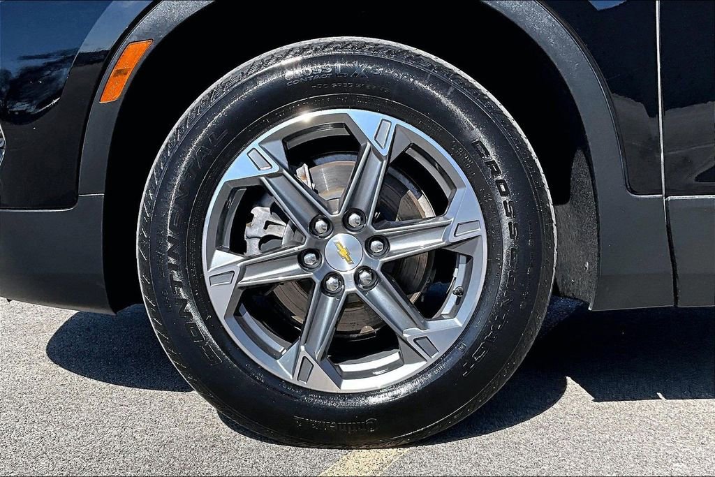 Used 2023 Chevrolet Blazer LT w/ Driver Confidence Package image 9