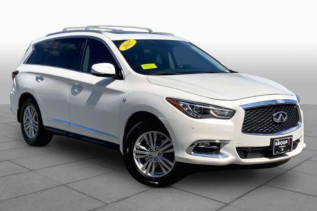 Used 2017 INFINITI QX60 Luxe w/ Premium Plus Package AWD/4WD image 3