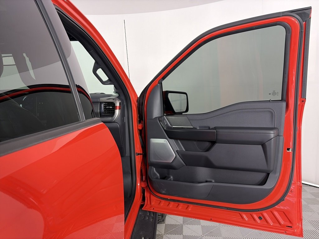 Certified 2023 Ford F150 Raptor w/ Raptor Carbon Fiber Package image 32