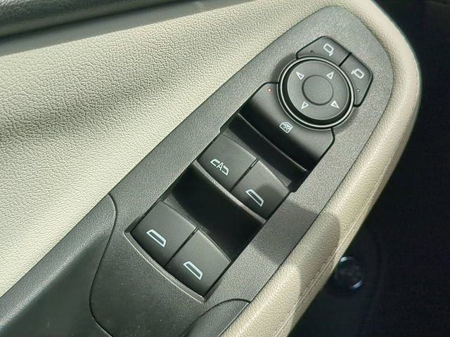 Used 2020 Buick Encore GX Essence w/ Experience Buick Package FWD image 26