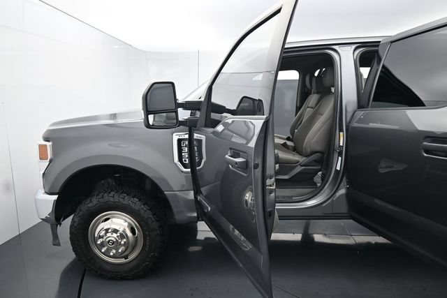Certified 2022 Ford F350 XLT AWD/4WD image 39