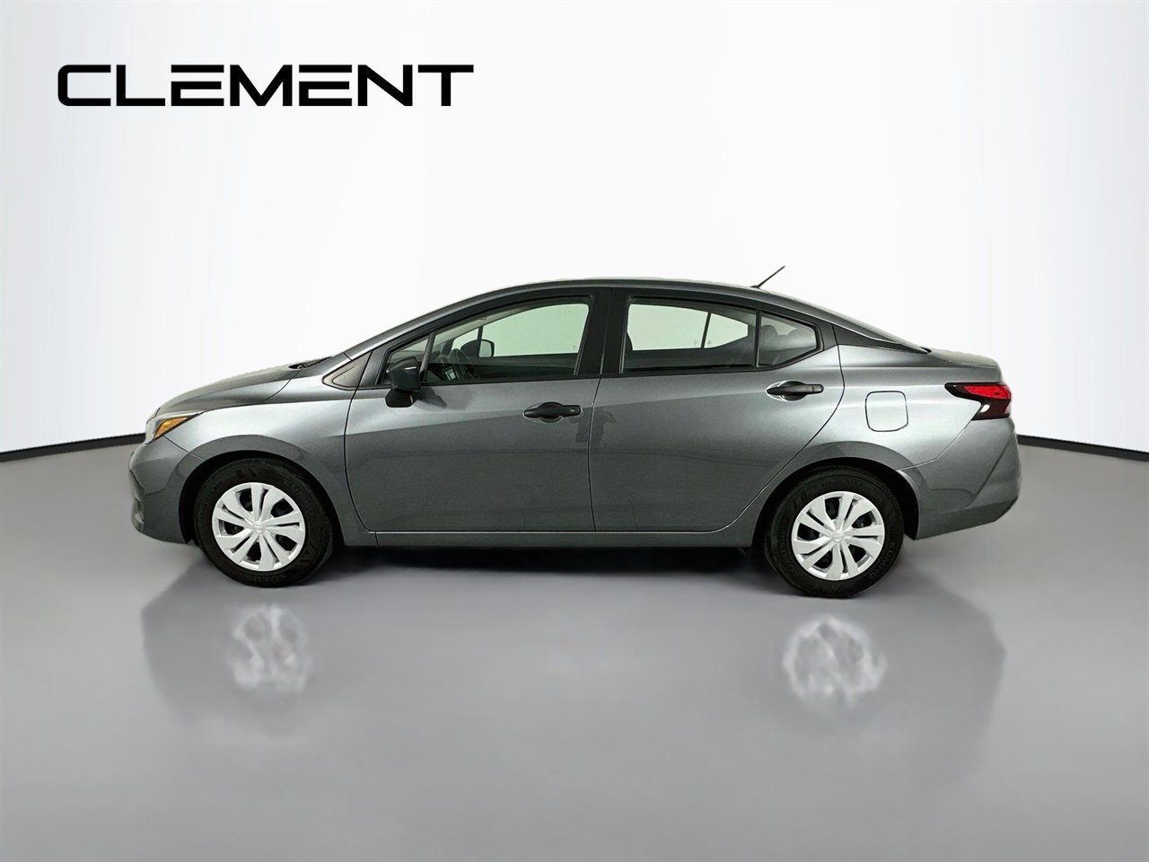 Used 2025 Nissan Versa S FWD image 6