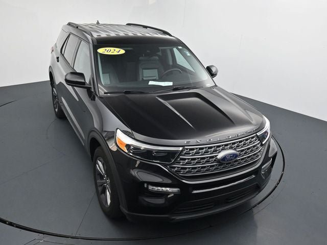 Certified 2024 Ford Explorer XLT w/ Equipment Group 202A AWD/4WD image 26