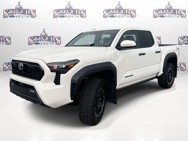 Used 2024 Toyota Tacoma TRD Off-Road AWD/4WD image 7