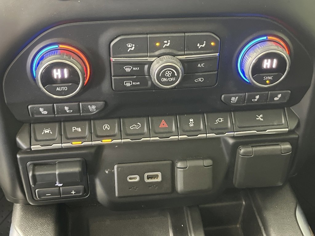 Used 2021 Chevrolet Silverado 1500 High Country w/ Technology Package image 21