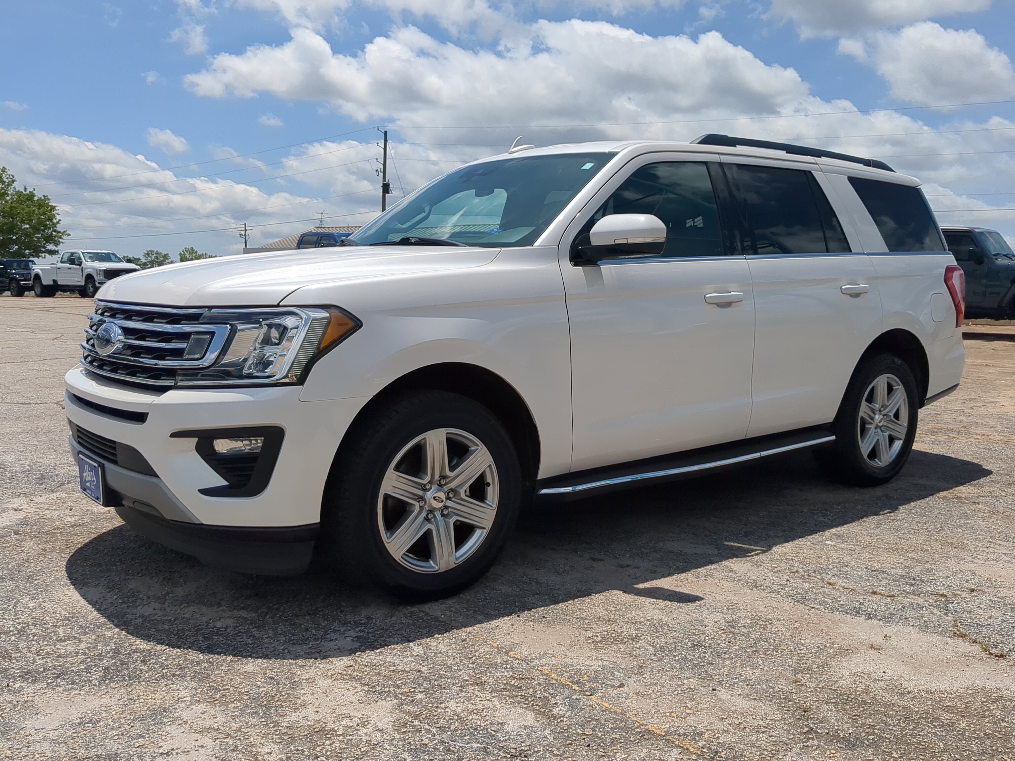 Certified 2019 Ford Expedition XLT w/ Equipment Group 202A RWD image 6