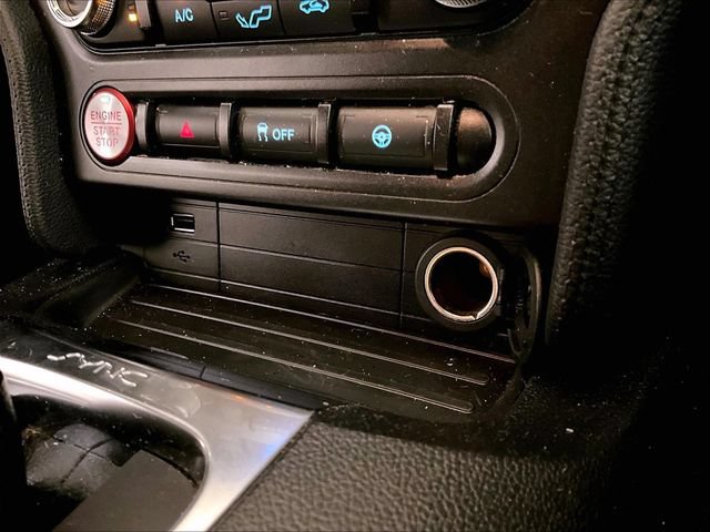 Certified 2020 Ford Mustang Coupe RWD image 31