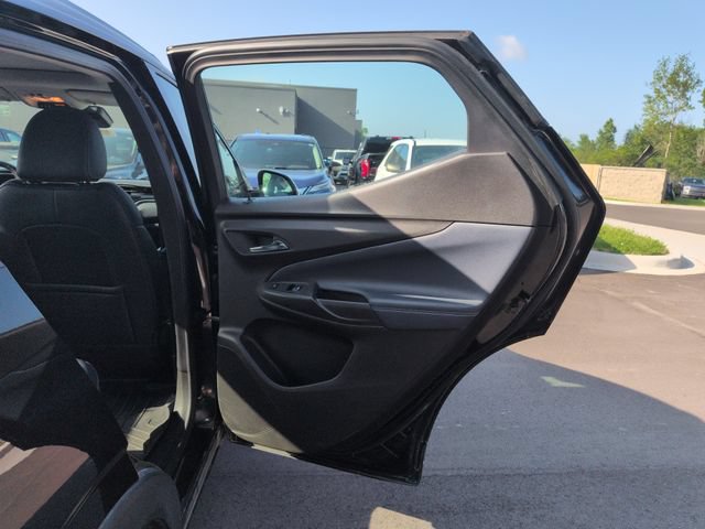 Used 2022 Chevrolet Bolt EUV Premier w/ Sun & Sound Package FWD image 17