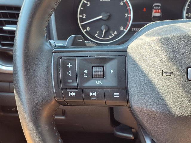 Used 2025 Nissan Rogue SV AWD/4WD image 12
