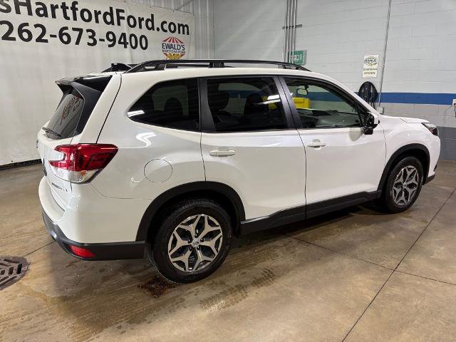 Used 2024 Subaru Forester Premium AWD/4WD image 9