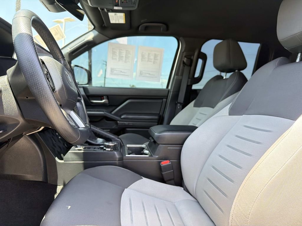 Used 2025 Toyota Tacoma TRD Off-Road AWD/4WD image 21