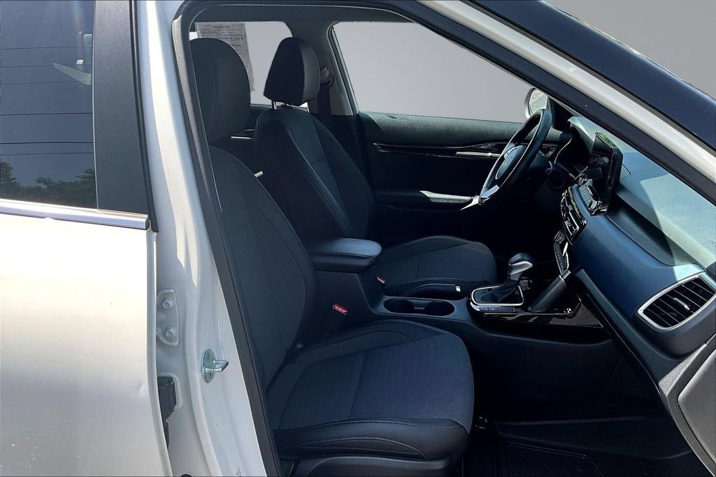 Used 2023 Kia Seltos S w/ Navigation Package FWD image 30