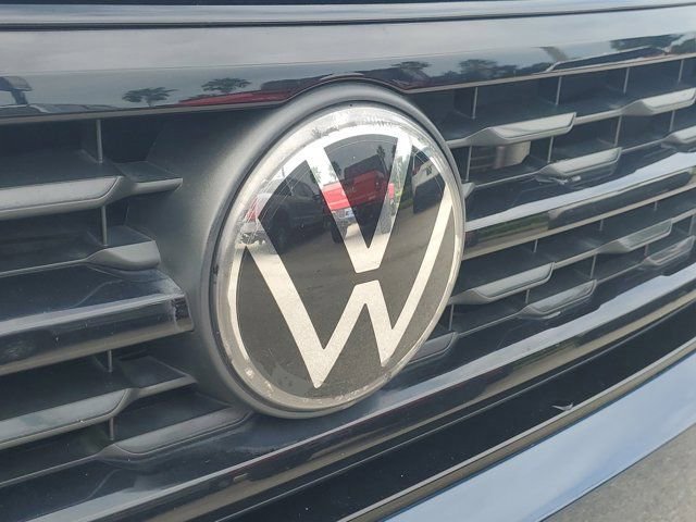 Used 2023 Volkswagen Atlas Cross Sport SEL image 7