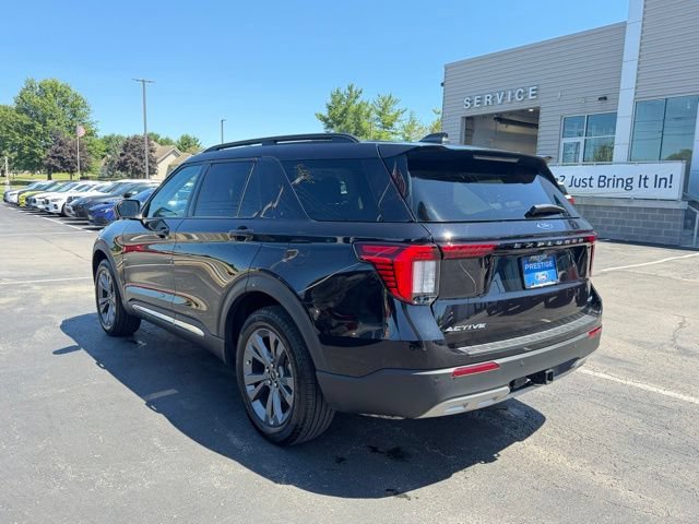 Certified 2025 Ford Explorer Active w/ Active Comfort Package AWD/4WD image 4