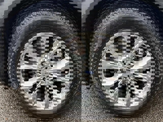 Certified 2024 Ford Explorer Limited image 11