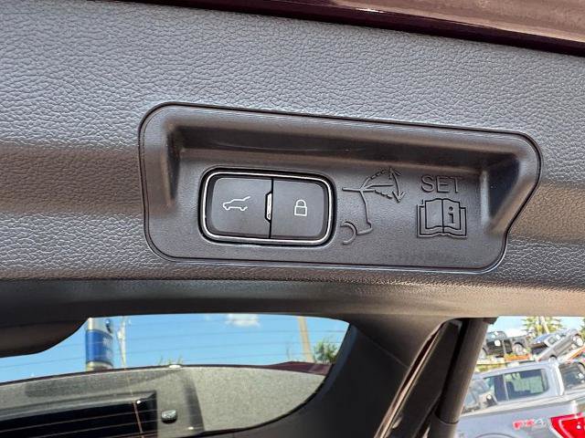 Certified 2023 Ford Explorer XLT w/ Equipment Group 202A AWD/4WD image 7