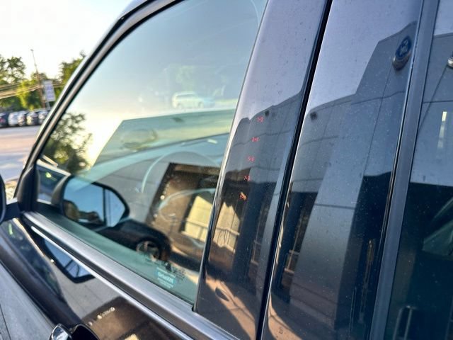 Certified 2022 Ford Explorer XLT w/ Equipment Group 202A AWD/4WD image 29