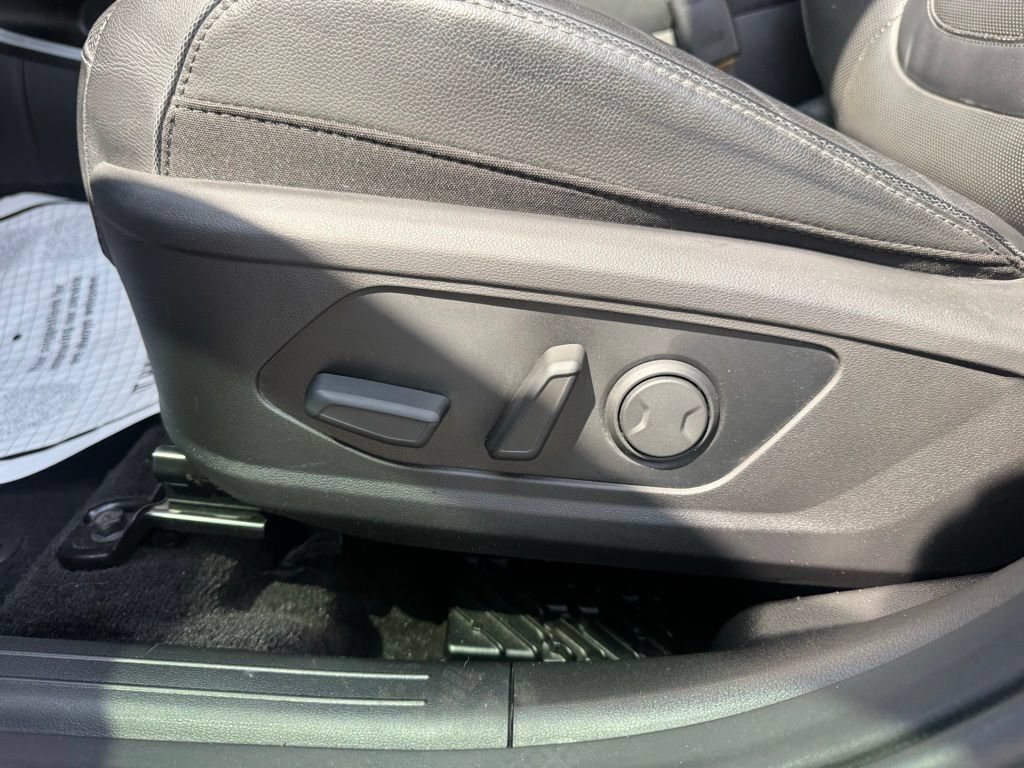 Used 2022 Hyundai Tucson Limited AWD/4WD image 17