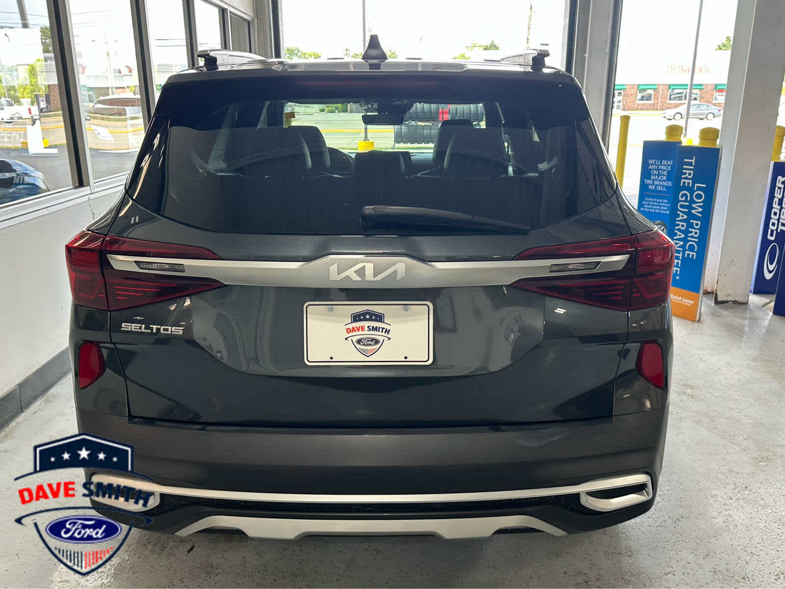 Used 2023 Kia Seltos S w/ Navigation Package AWD/4WD image 6