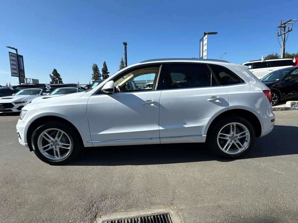Used 2017 Audi Q5 2.0T Premium Plus w/ Technology Package AWD/4WD image 7