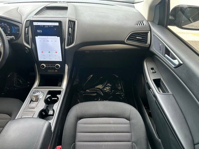 Certified 2023 Ford Edge SE w/ Black Appearance Package AWD/4WD image 11