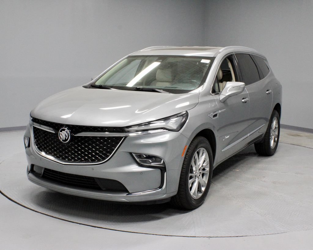 Used 2023 Buick Enclave Avenir w/ Avenir Technology Package AWD/4WD image 9