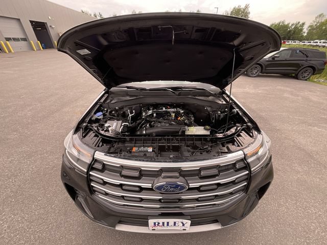Certified 2025 Ford Explorer Active AWD/4WD image 27