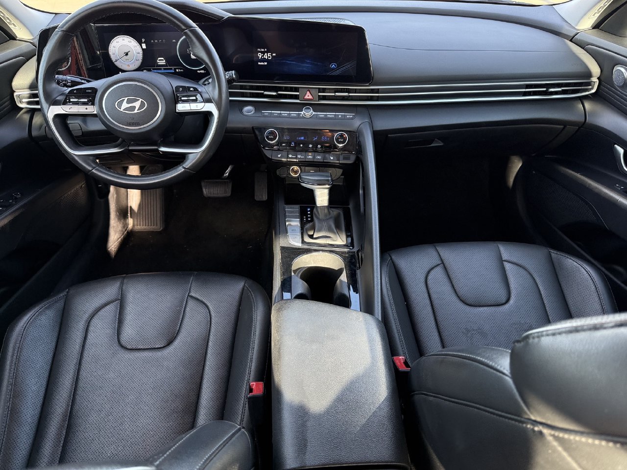 Used 2025 Hyundai Elantra Limited FWD image 10