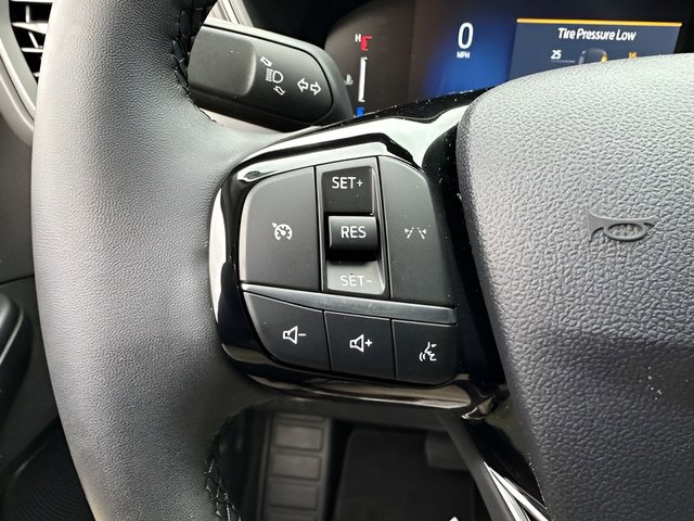 Certified 2023 Ford Escape Active AWD/4WD image 18