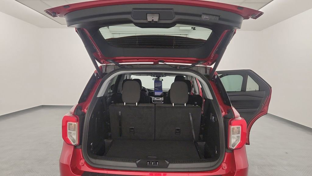 Certified 2024 Ford Explorer XLT image 26