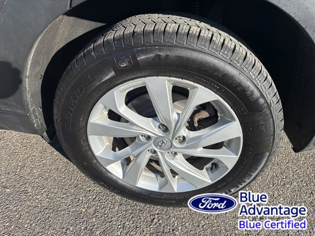 Used 2020 Hyundai Tucson SE w/ Cargo Package image 11