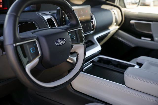 Certified 2025 Ford Expedition Max Platinum w/ Driver's Package image 31