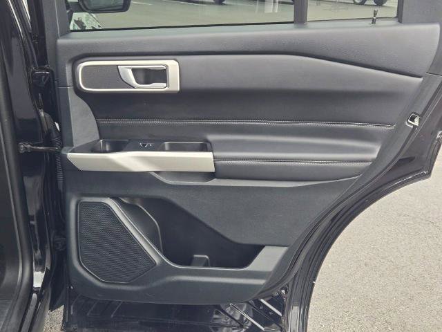 Certified 2023 Ford Explorer XLT w/ Equipment Group 202A image 9