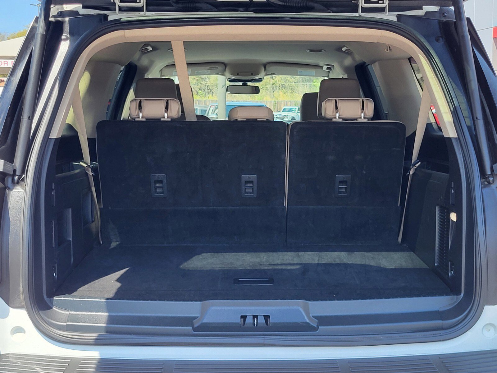 Certified 2023 Ford Expedition Max XLT image 31