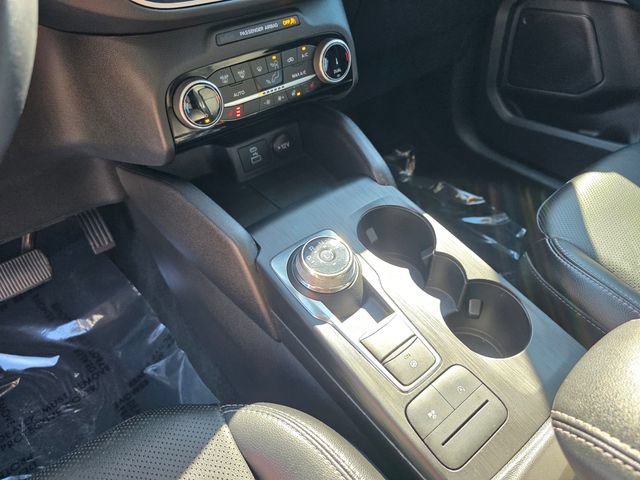 Certified 2022 Ford Escape SEL AWD/4WD image 21