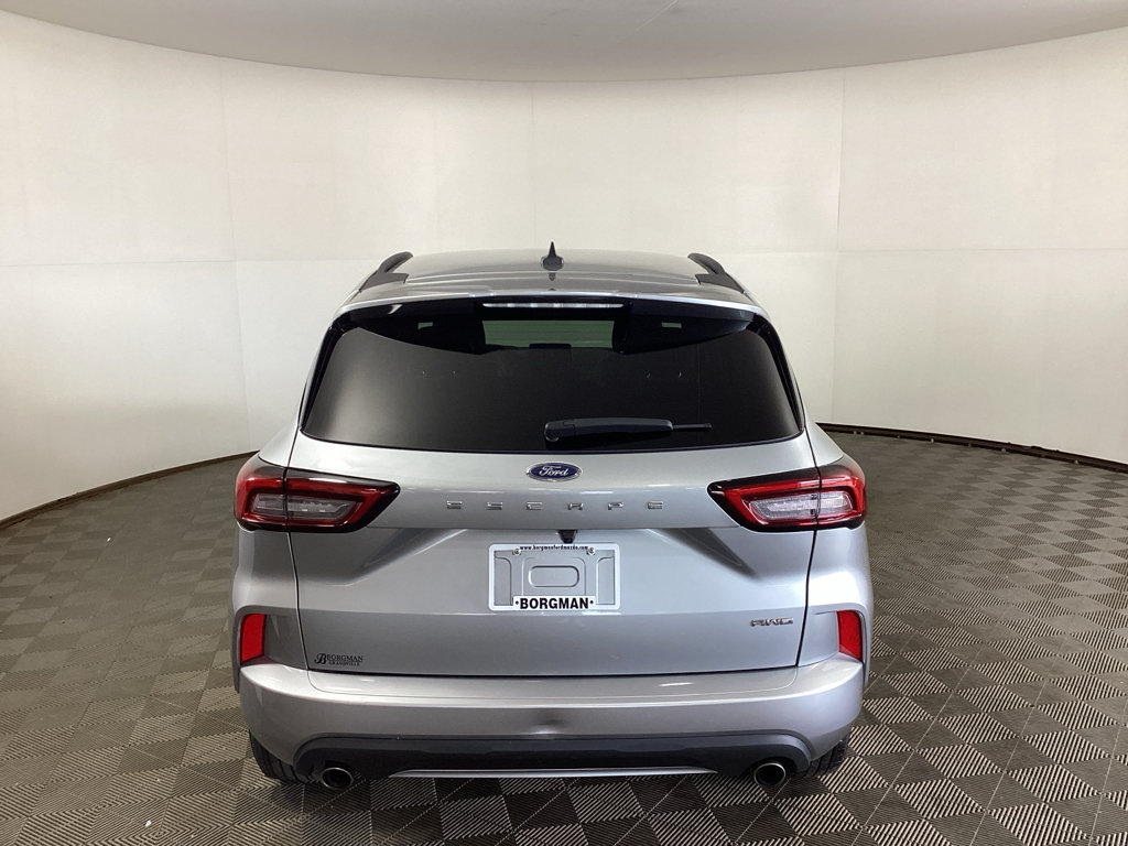 Certified 2023 Ford Escape ST-Line AWD/4WD image 3