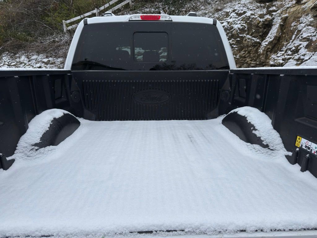 Certified 2022 Ford F150 XLT w/ Equipment Group 302A High image 10