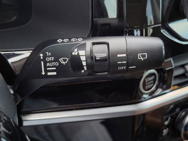 Used 2022 Nissan Pathfinder Platinum w/ Cargo Package image 34