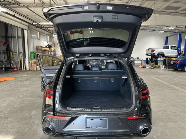 Used 2022 Genesis GV70 3.5T Sport w/ Sport Advanced Package AWD/4WD image 25