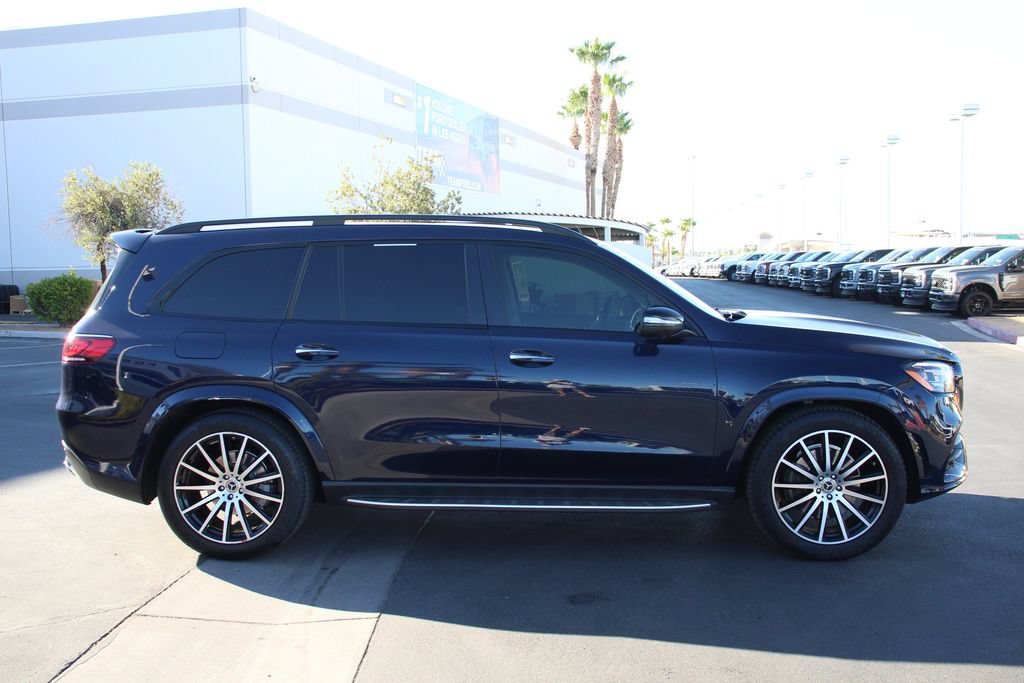 Used 2022 Mercedes-Benz GLS 450 4MATIC image 10