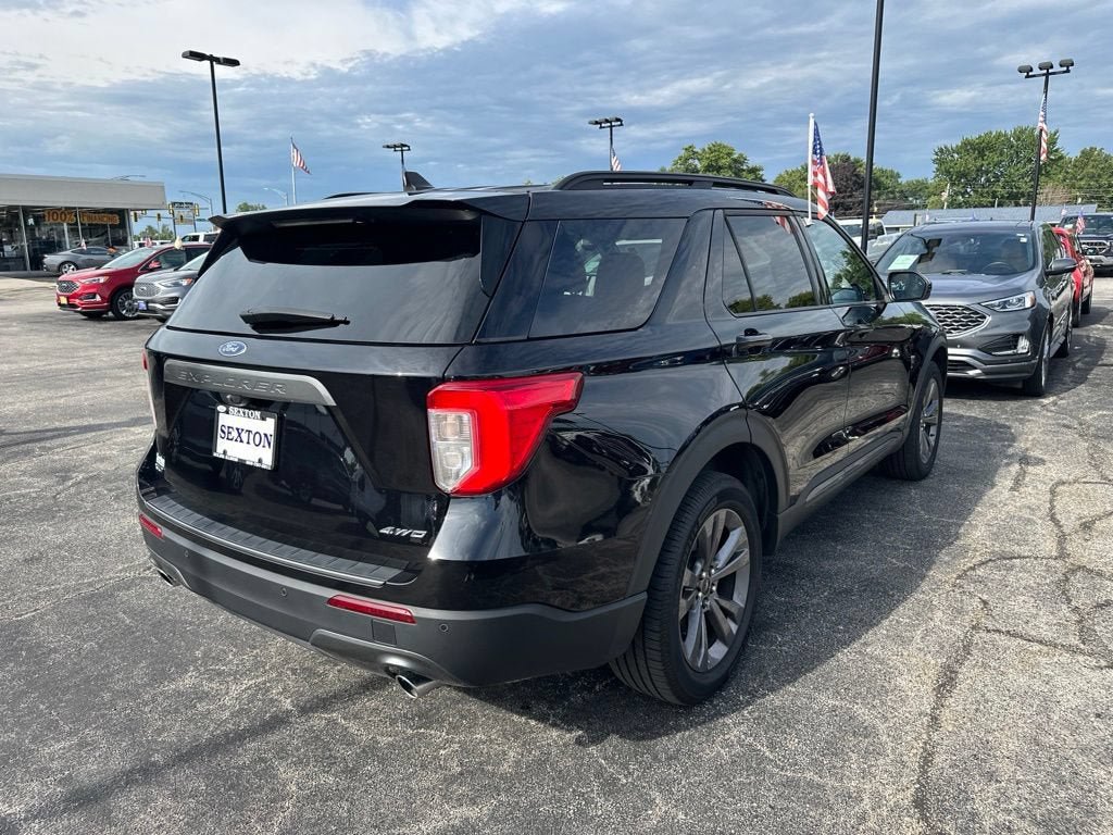 Certified 2024 Ford Explorer XLT w/ Equipment Group 202A AWD/4WD image 5