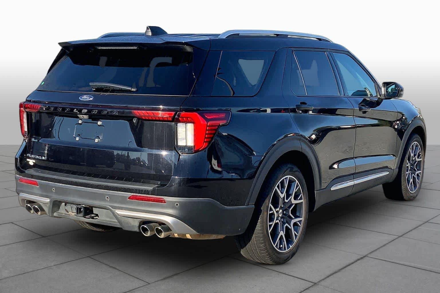 Certified 2025 Ford Explorer Platinum w/ Ultimate Package RWD image 12
