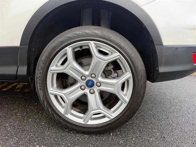 Certified 2019 Ford Escape Titanium AWD/4WD image 14