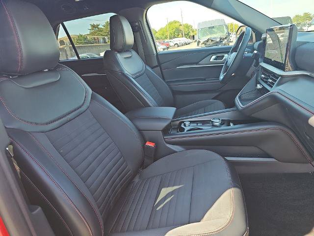 Certified 2025 Ford Explorer ST-Line w/ ST-Line Street Pack AWD/4WD image 10