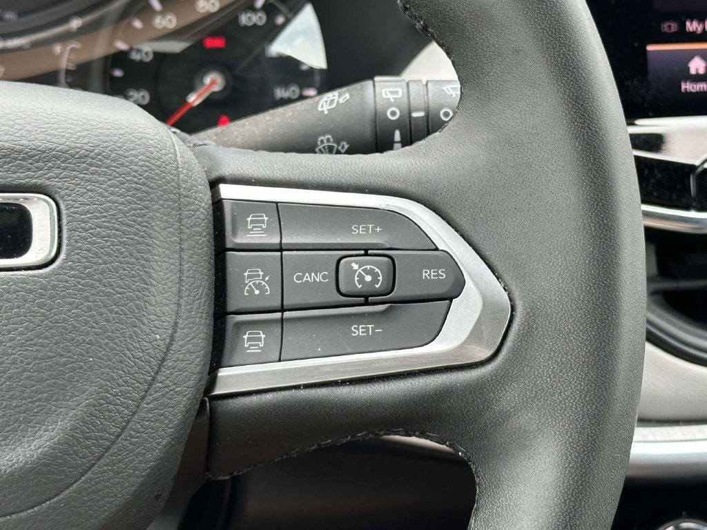 Used 2025 Jeep Compass Limited AWD/4WD image 22