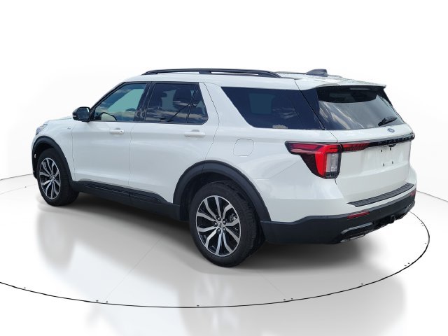 Certified 2025 Ford Explorer ST-Line RWD image 3