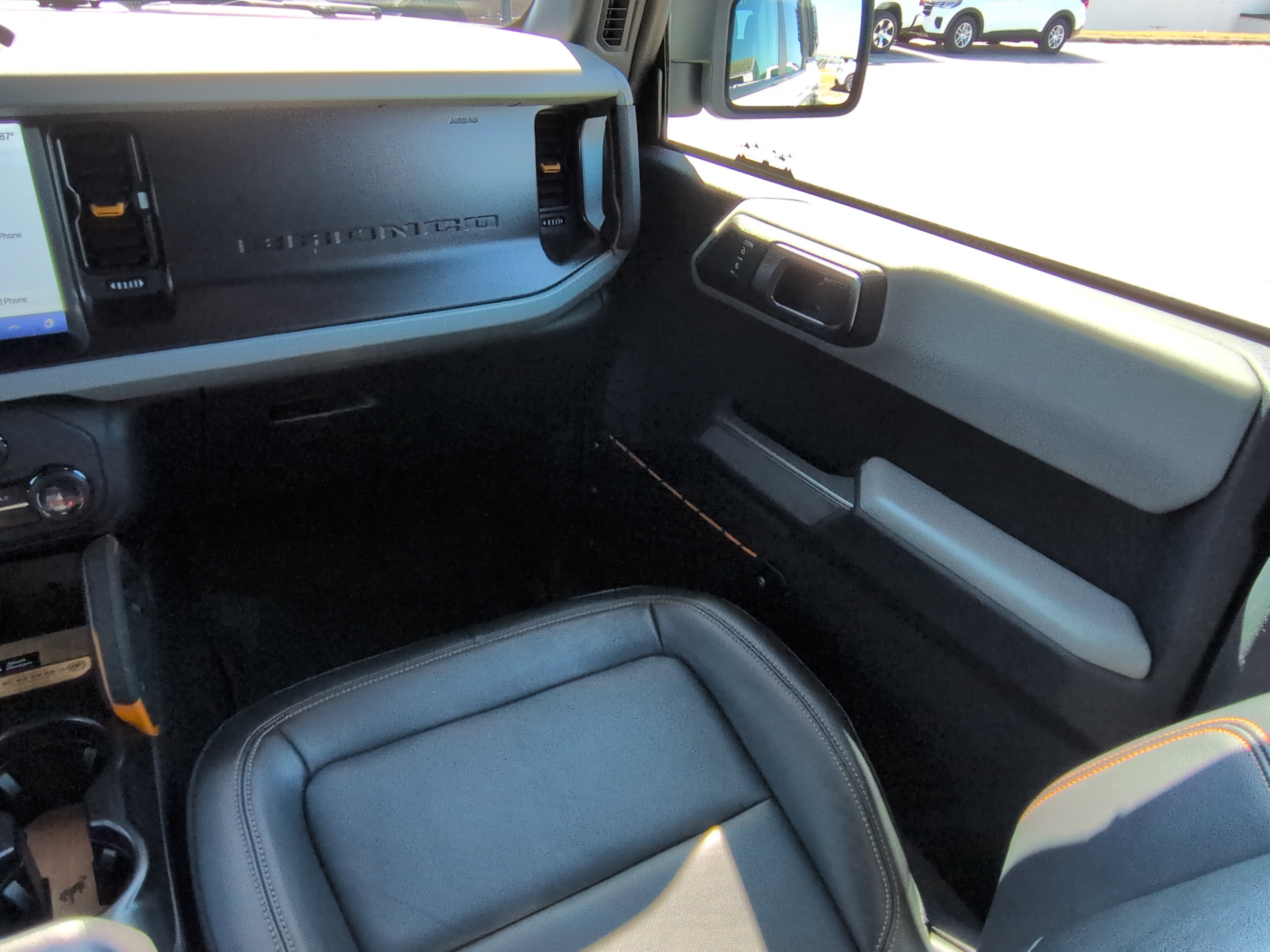 Certified 2022 Ford Bronco Badlands w/ Sasquatch Package AWD/4WD image 15