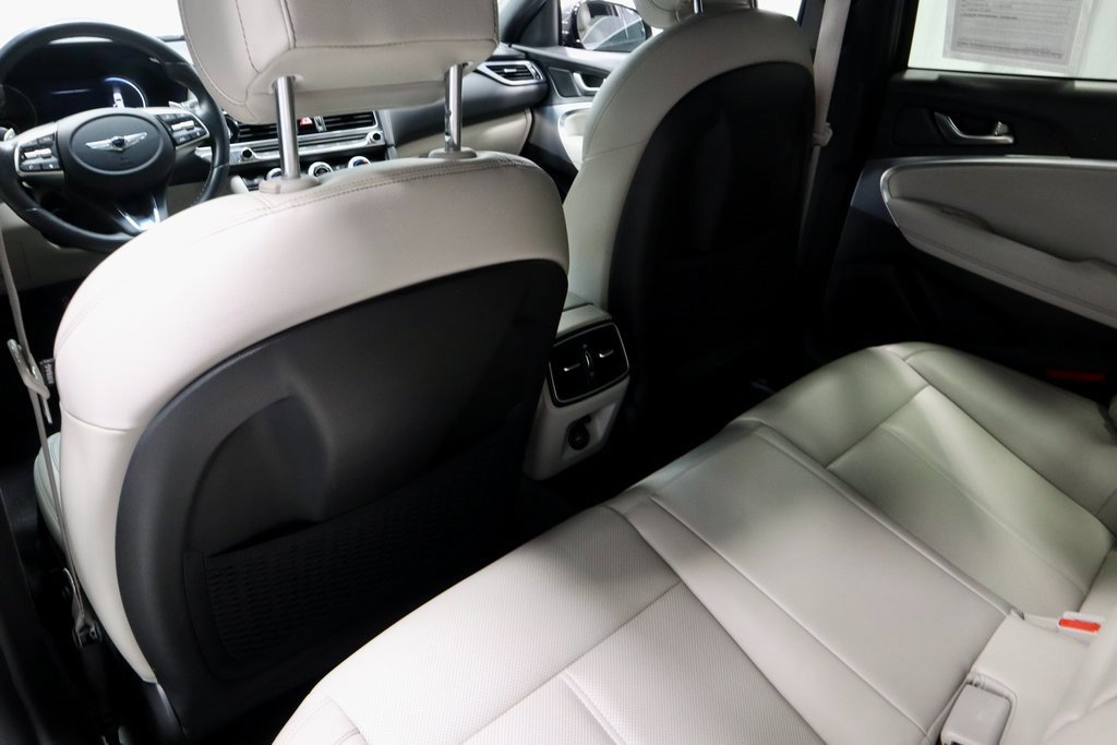 Used 2023 Genesis G70 2.0T image 22