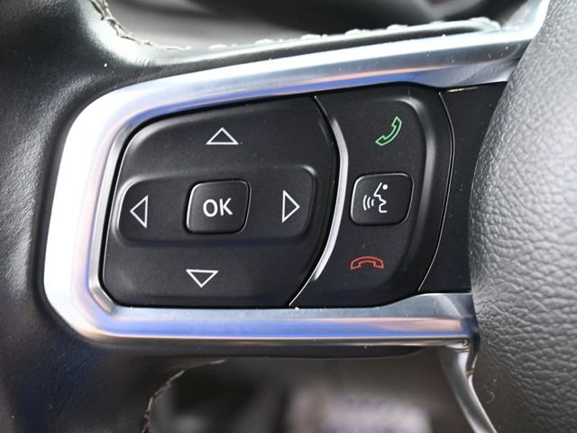 Used 2022 Jeep Wrangler Unlimited Sahara image 16